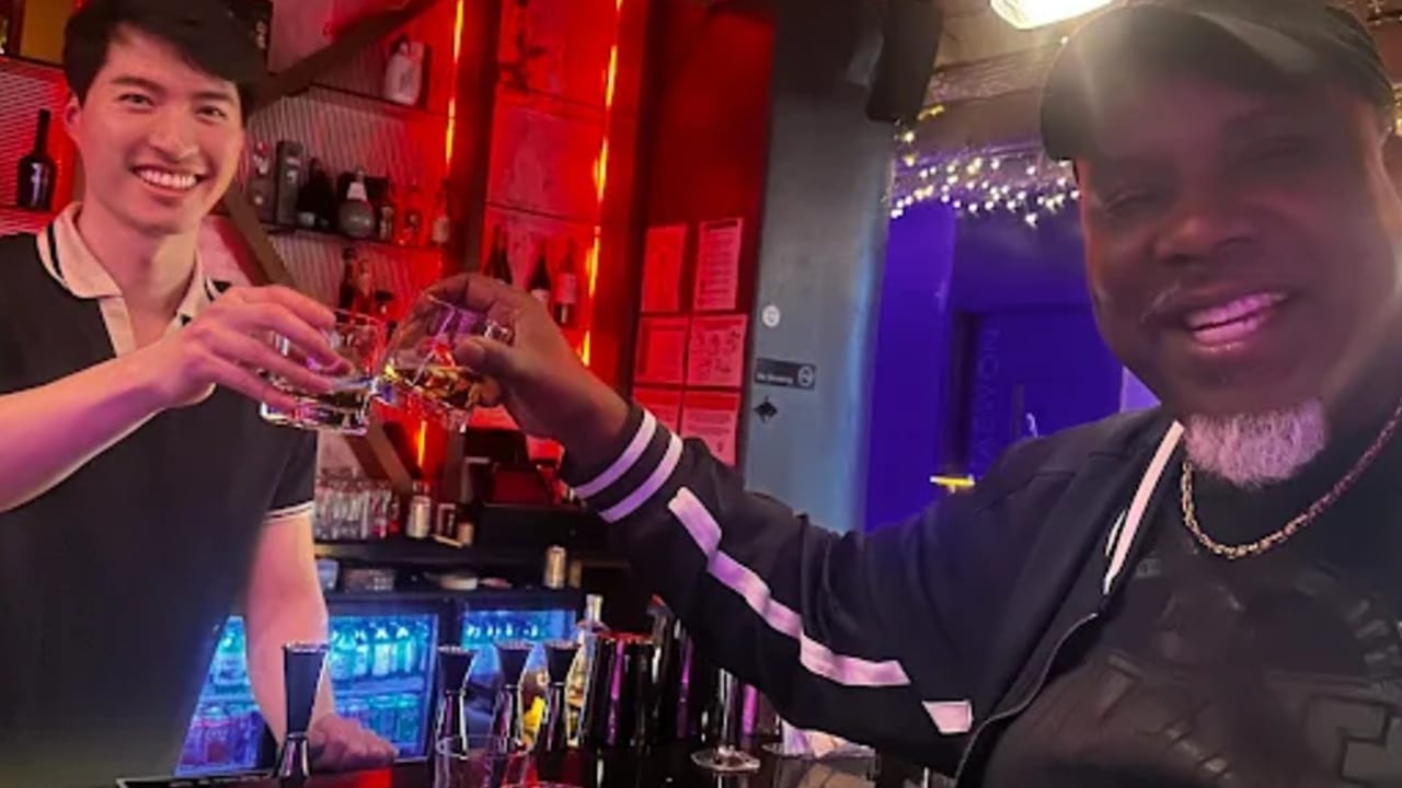 Bar photo 1