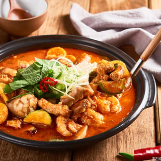 GOPCHANG Jeongol 곱창전골